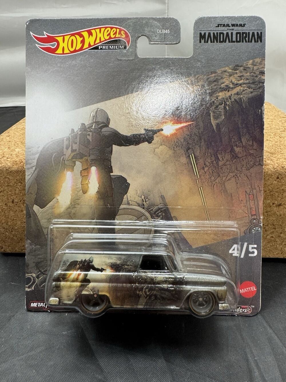 Hot Wheels Premium Star Wars The Mandalorian '64 GMC Panel Van Real Riders 4/5
